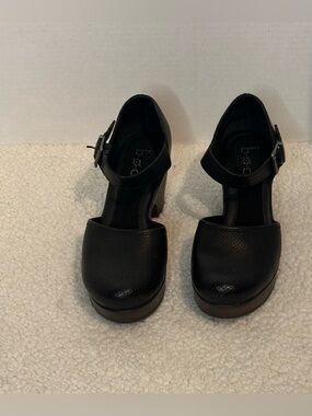 BOC Gia  Women’s Black/Tan Platform Wedge Sandal size 6M